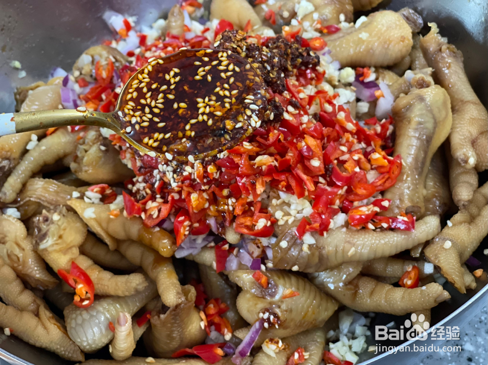 凉拌柠檬凤爪的做法