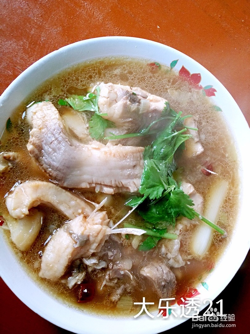 清炖鲜美鲤鱼高汤
