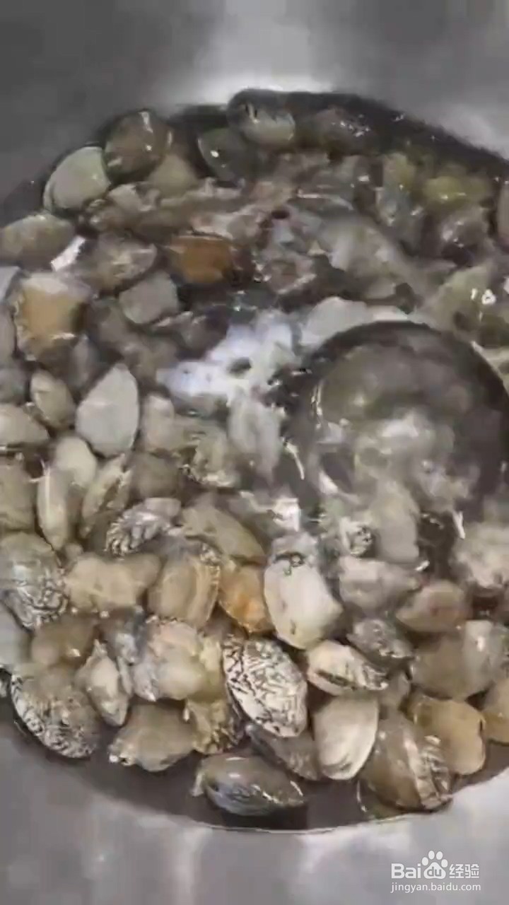 如何制作蒜香花蛤