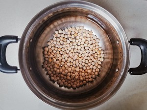 番茄鸡胸肉炖鹰嘴豆的做法