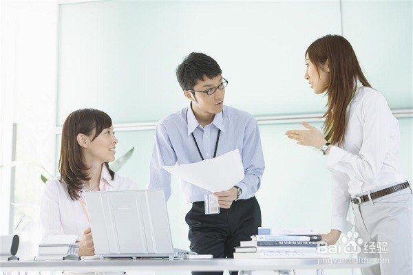 女性职场中遇到特别爱打小报告的女同事该怎么办