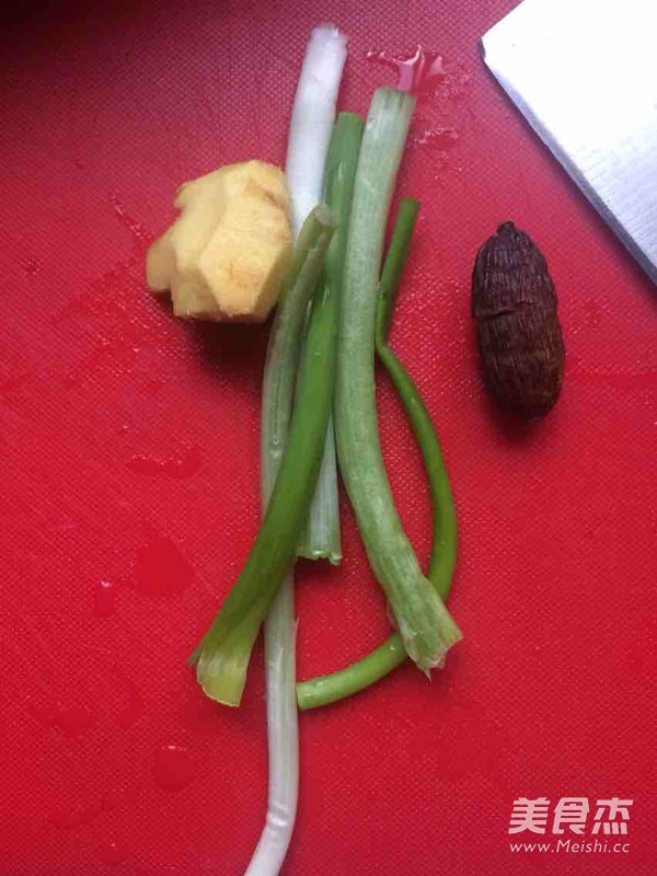 竹荪山药猪骨汤
