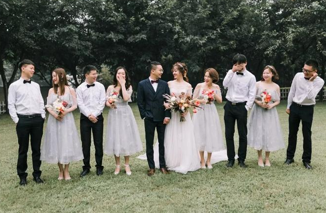 新郎在婚礼上如何致辞(简短,利落,不冷场)