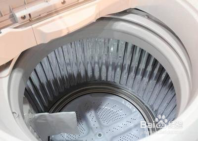 如何利用白醋和小苏打清洗洗衣机