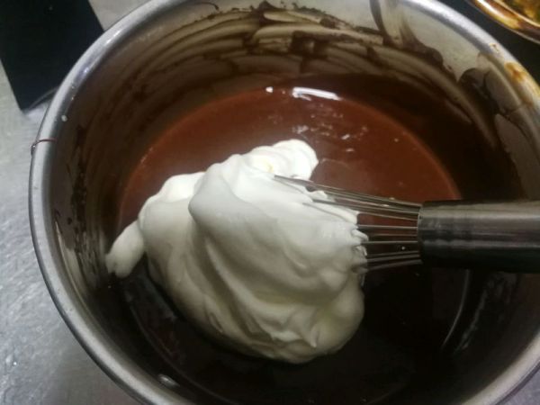 巧克力醇香慕斯