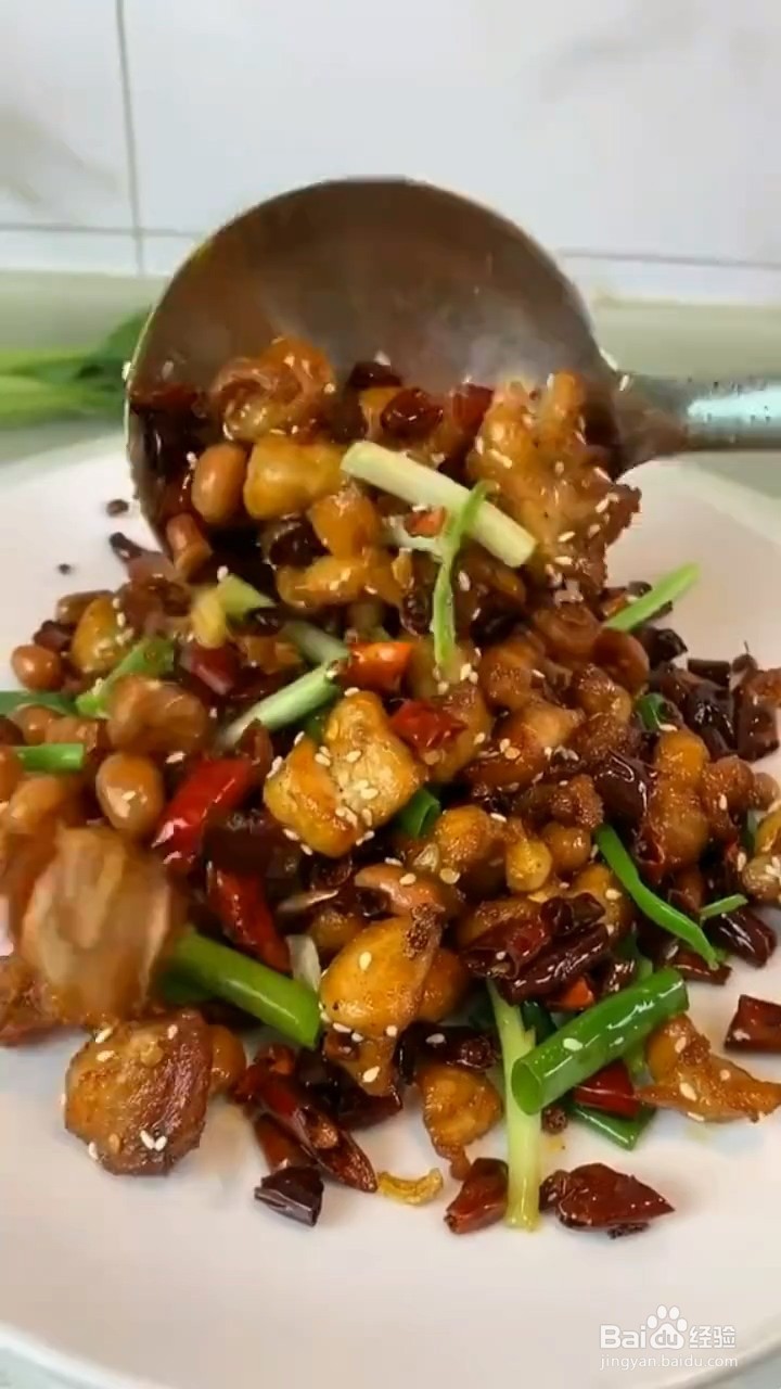 如何制作爆炒辣子鸡？
