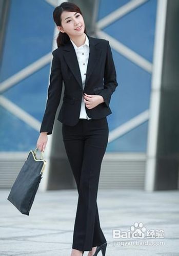 办公女郎冬季OL制服如何搭配出清纯气质