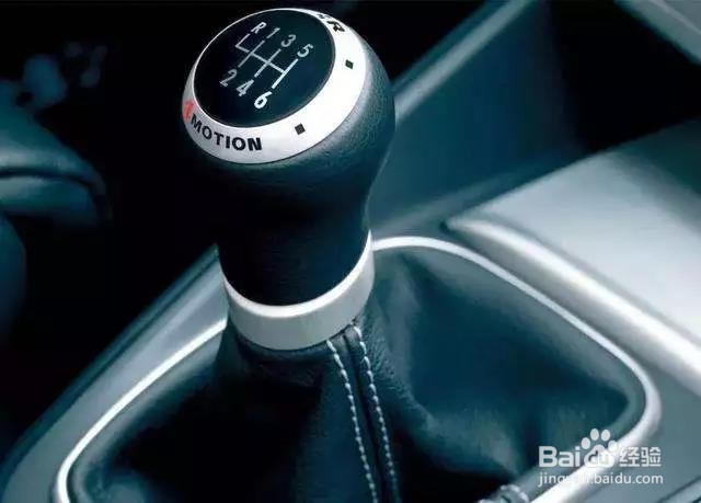 为什么超车时要降挡而不是升挡?