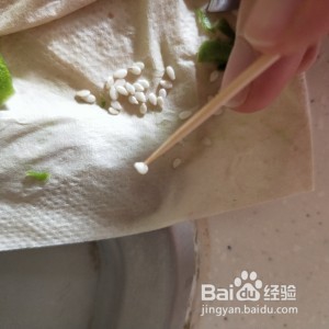 食补佳品草莓果酱吐司的做法