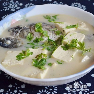 秋季养生汤——鲫鱼豆腐汤的做法