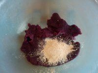 如何自制紫薯豆沙糕