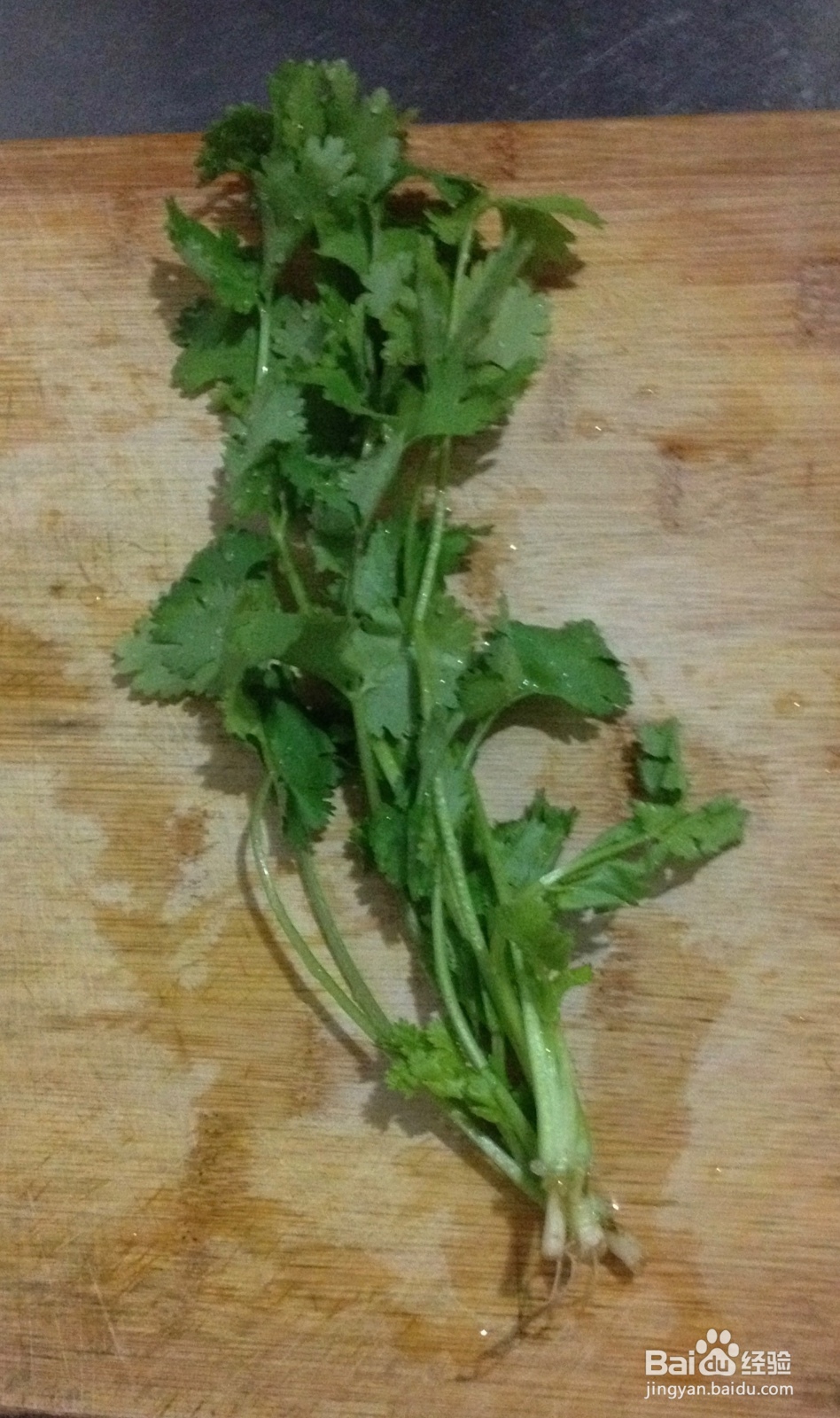 懒人豆腐做法:骨汤调料包+豆腐+水=骨汤豆腐