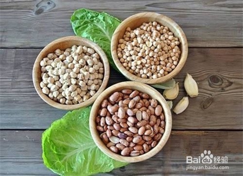 年纪轻轻就脱发，只因平常没做好这8种饮食补给