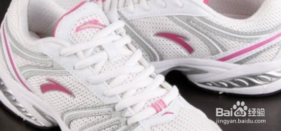 如何防止鞋舌头总是歪