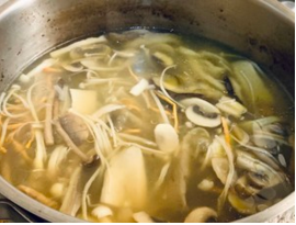 鲜到起飞的菌菇汤！不好喝不要钱！