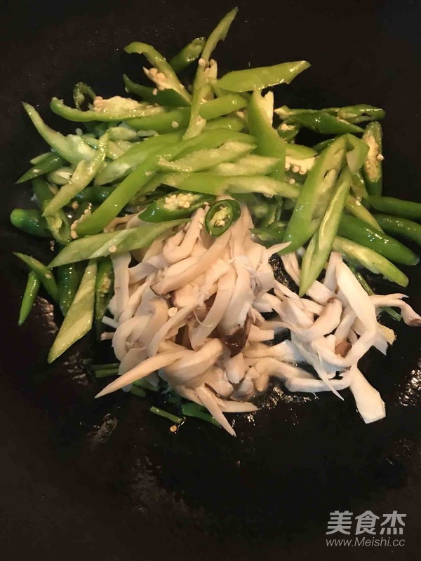 青椒杏鲍菇的做法