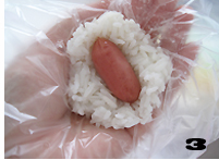 轻松搞定人见人爱的企鹅便当——【企鹅饭团】