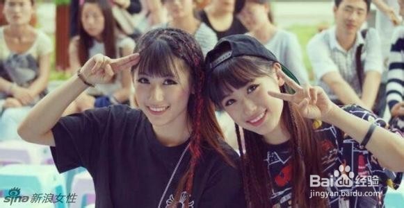 怎么辨别大一到大四的大学生