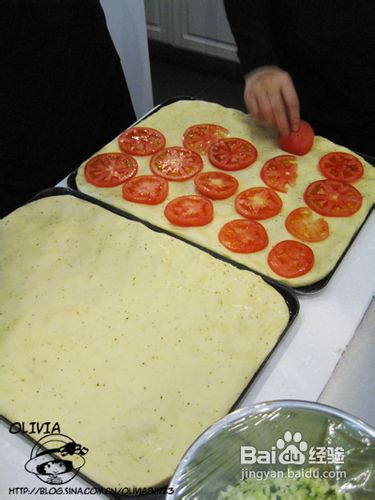 学意大利披萨的最简单做法——【榄香番茄披萨】