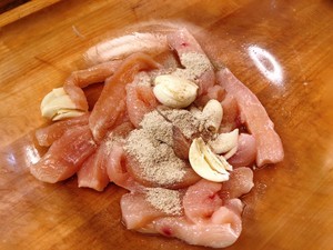 鸡胸肉糖醋里脊的做法