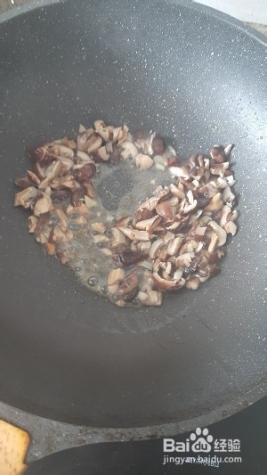 青菜香菇炒油条