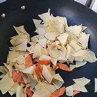 辣椒炒豆皮的做法