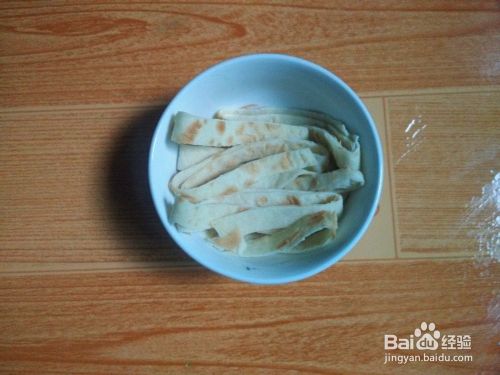 家常饭菜随意做——菠菜鸡蛋汤泡饼