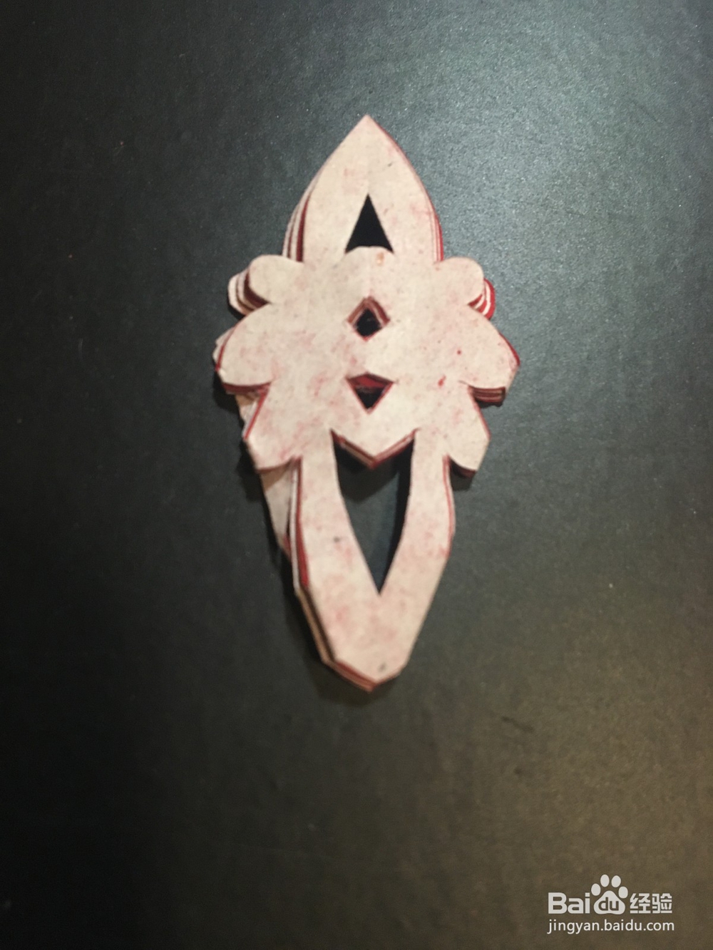 如何剪出好看的八瓣窗花？