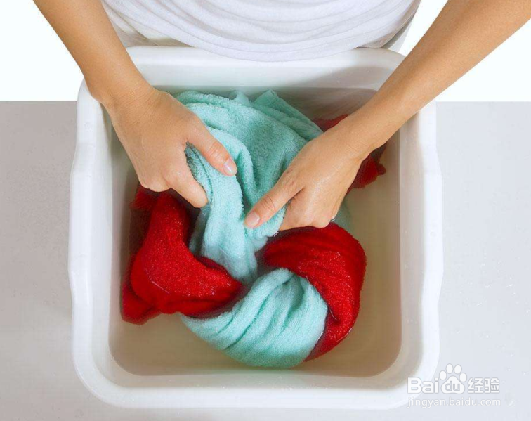 怎样去除各类衣服上的油渍