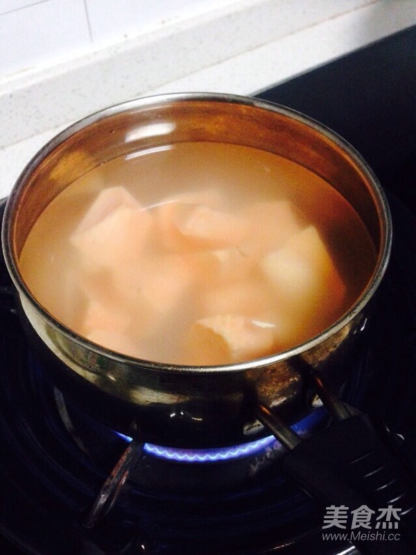 红薯姜片红糖水