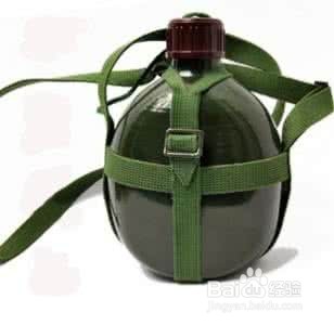 新生军训应该带什么