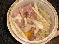 美味养生玉竹沙参肉汤的做法