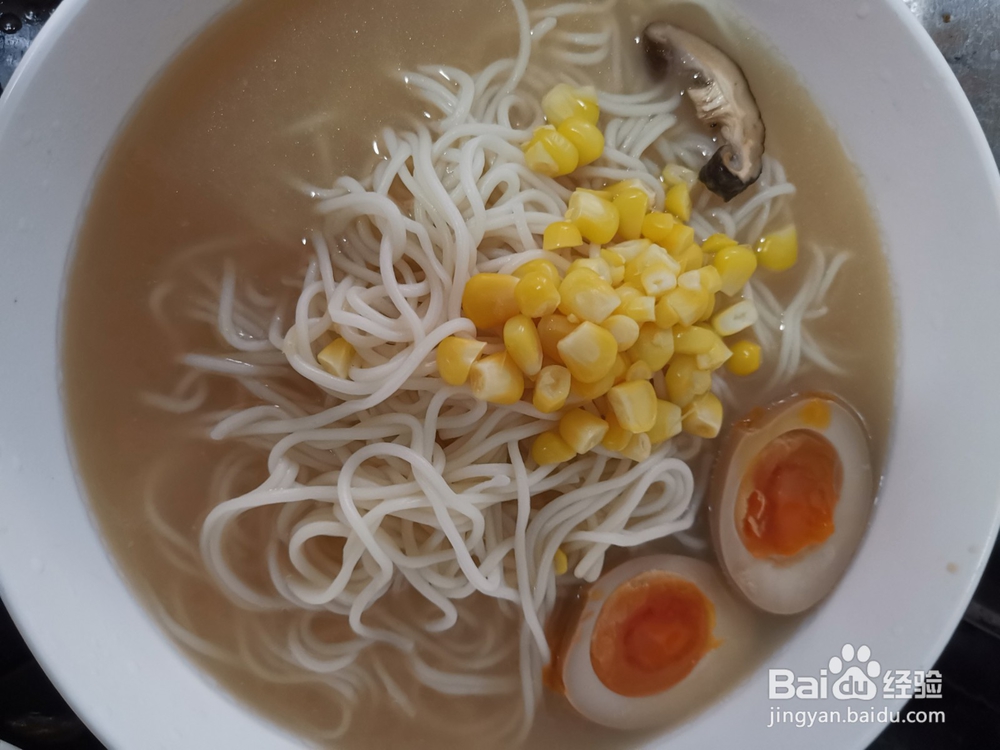 大骨浓汤细面条
