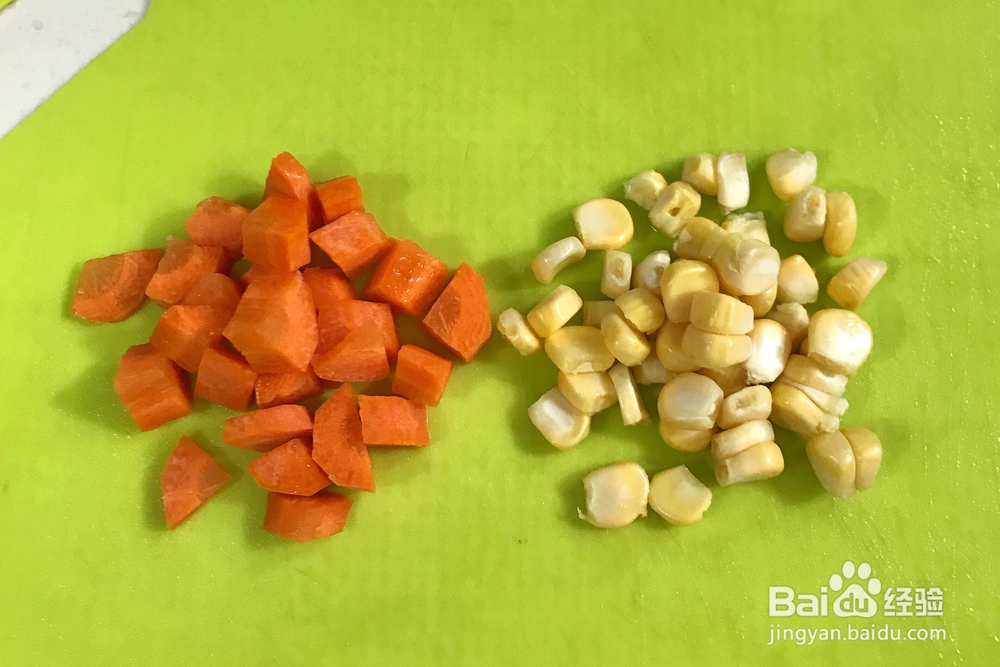 怎么做鸡胸肉三文鱼肠（宝宝辅食）？