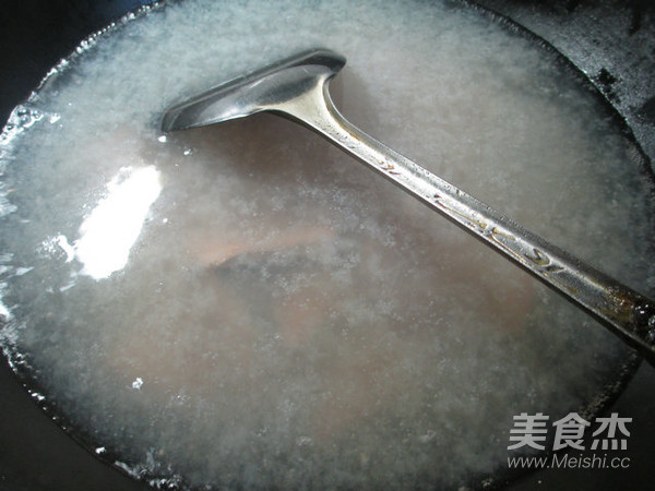 黑木耳圆白菜炒猪肝