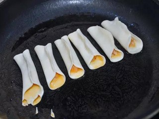 鲜虾香菇锅贴怎么做