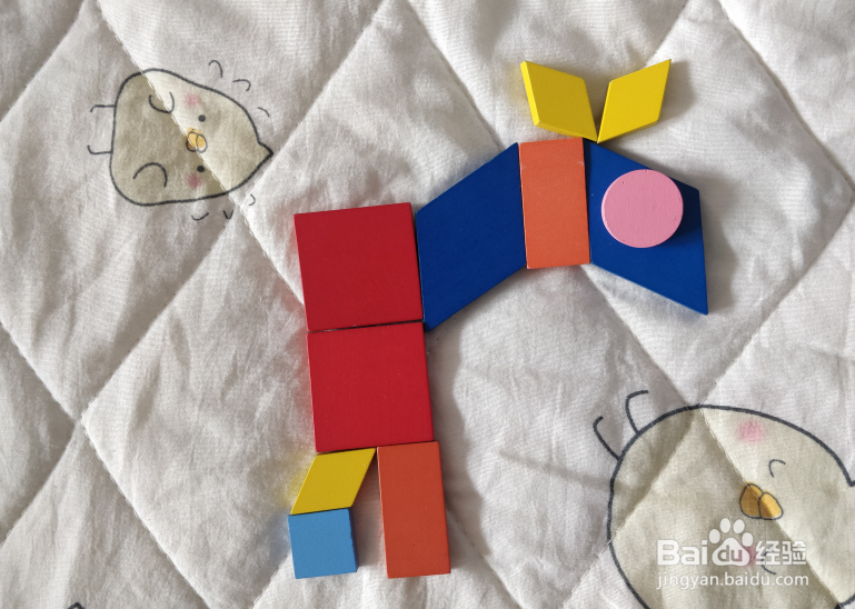 用几何形状怎么拼一匹小马驹？
