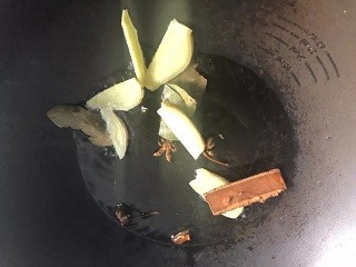 赤酱红烧肉怎么做?