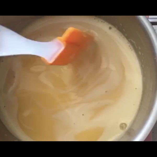 无冰渣丝滑口感芒果蔓越莓冰激凌