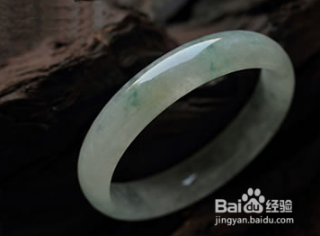 冰糯种翡翠手镯价格