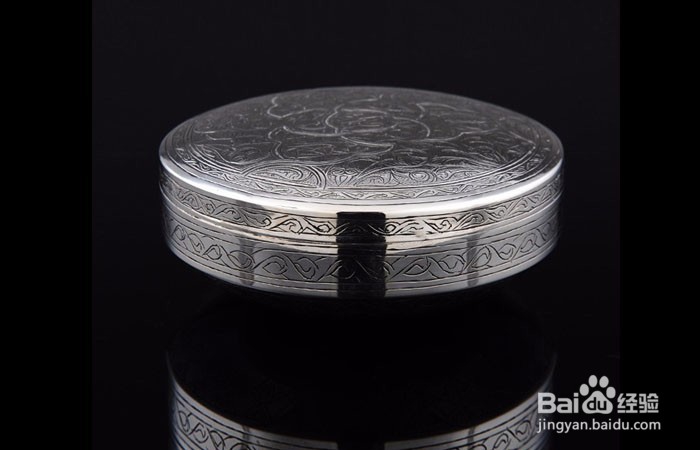 银器中的錾花圆形茶叶盒如何欣赏
