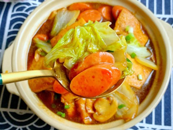 白菜豆腐火腿煲