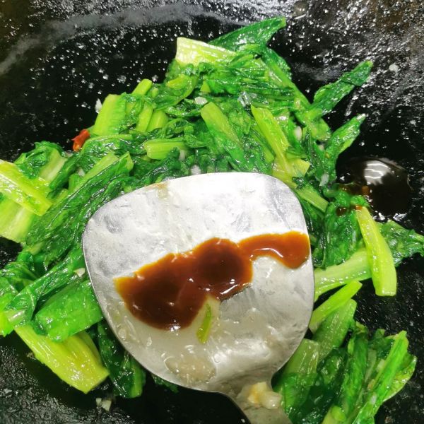 家常炝炒油麦菜