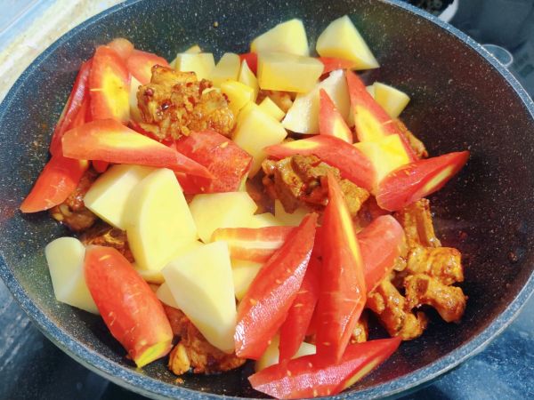 川式红烧土豆排骨详细步骤