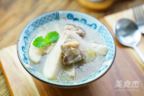 芋头排骨汤的做法