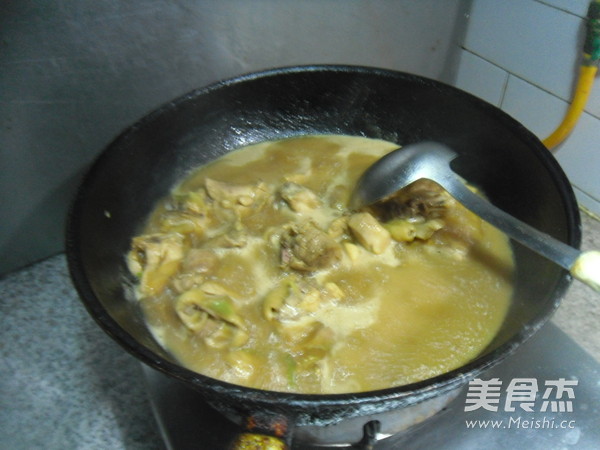 黄焖栗子鸡的做法