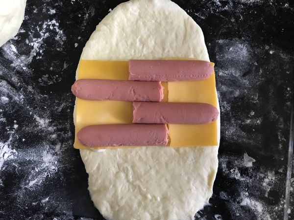 火腿流心芝士面包