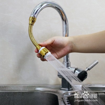换水龙头断在里面,怎么取出?