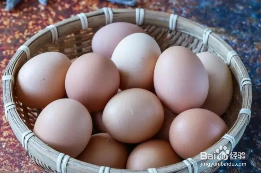 购买鸡蛋时怎样挑选新鲜的