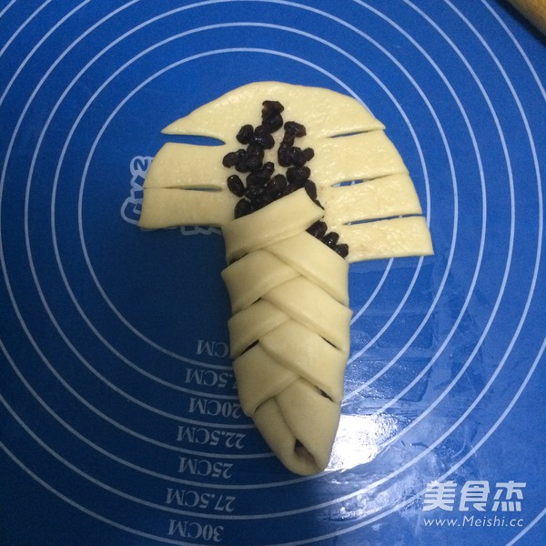 蜜豆餐包的做法